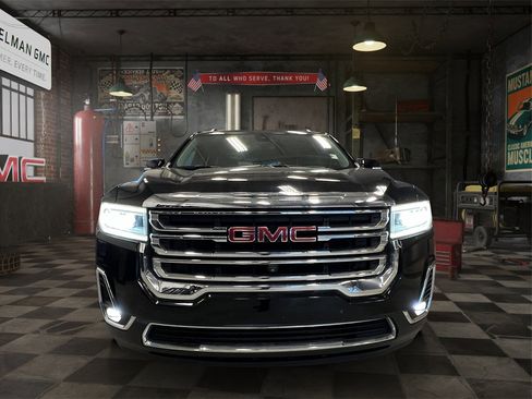 Used 2021 GMC Acadia SLT w/ Technology Package image 2