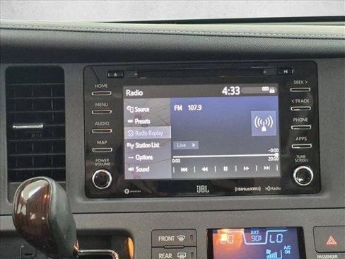 Used 2020 Toyota Sienna Limited Premium AWD/4WD image 18