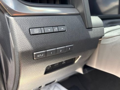 Used 2024 Lexus GX 550 w/ Accessory Package (Z1) AWD/4WD image 13