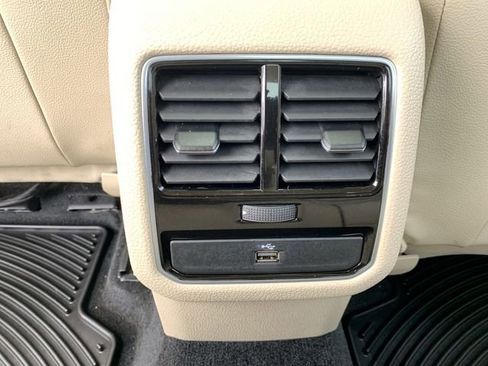 Used 2018 Volkswagen Passat 2.0T SE image 31