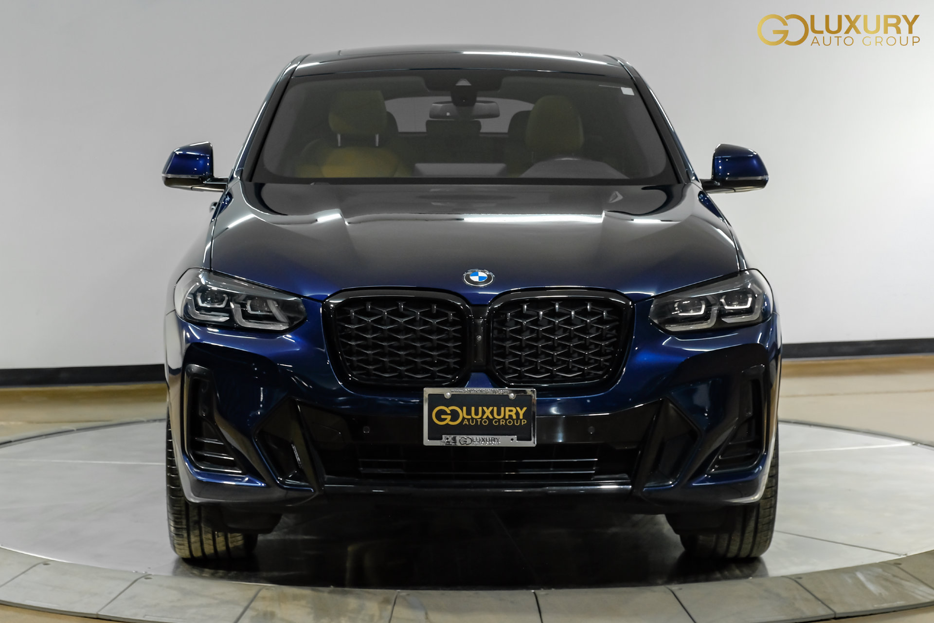 Used 2024 BMW X4 xDrive30i w/ M Sport Package AWD/4WD image 7