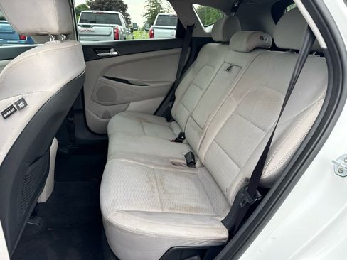 Used 2019 Hyundai Tucson Value FWD image 25