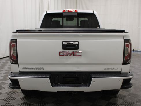 Used 2017 GMC Sierra 1500 Denali w/ Denali Ultimate Package AWD/4WD image 30