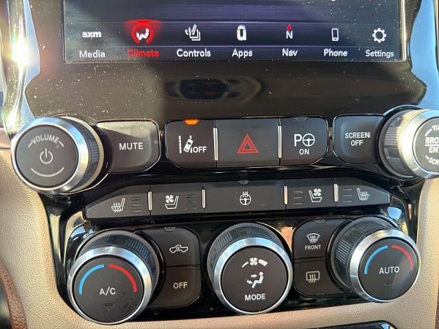 Used 2021 RAM 1500 Laramie w/ Advanced Safety Group AWD/4WD image 31