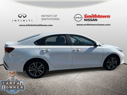 Used 2022 Kia Forte LXS FWD image 7