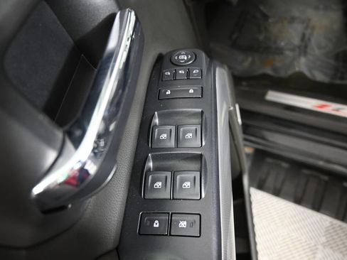 Used 2019 Chevrolet Silverado 2500 LTZ w/ Duramax Plus Package AWD/4WD image 19