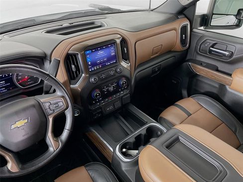 Used 2020 Chevrolet Silverado 2500 High Country w/ Safety Package II image 27