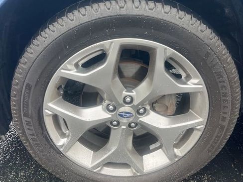 Used 2017 Subaru Forester 2.5i Touring AWD/4WD image 17