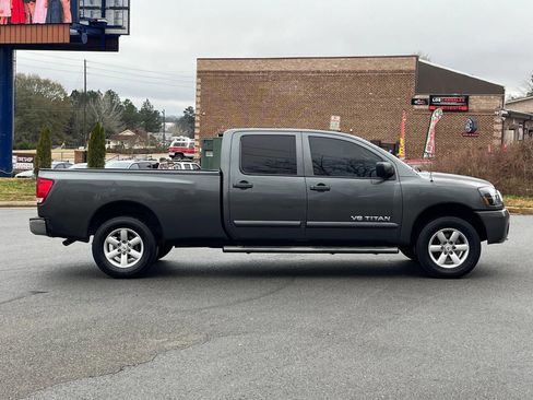 Used 2008 Nissan Titan XE image 4