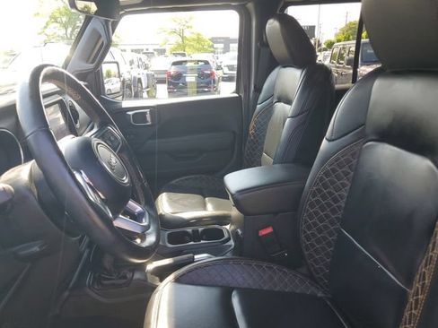 Used 2021 Jeep Wrangler Unlimited Sahara AWD/4WD image 17