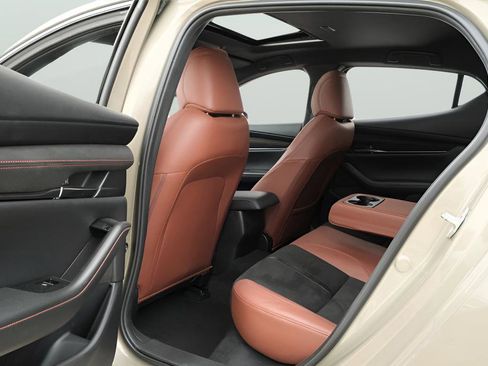 Used 2024 MAZDA MAZDA3 s image 25