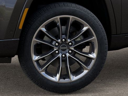 New 2025 Jeep Grand Wagoneer Series II Obsidian w/ Quick Order Packagew 28T AWD/4WD image 13