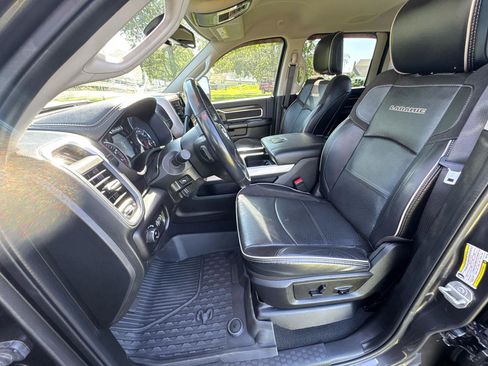 Used 2023 RAM 3500 Laramie AWD/4WD image 10