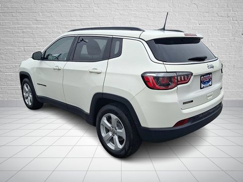 Used 2018 Jeep Compass Latitude w/ Popular Equipment Group FWD image 7