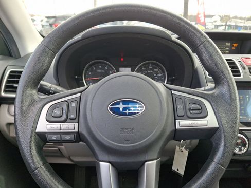 Used 2018 Subaru Forester 2.5i Premium w/ All-Weather Package image 19