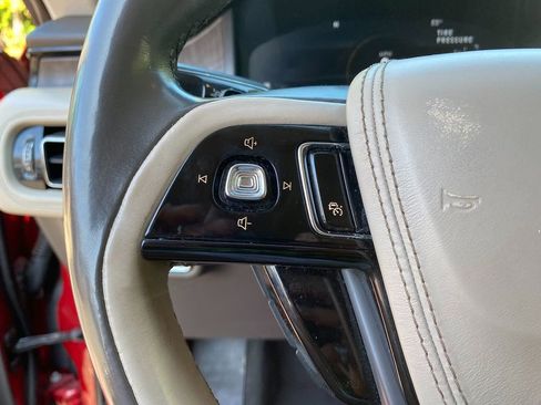 Used 2020 Lincoln Aviator Reserve w/ Equipment Group 201A image 16