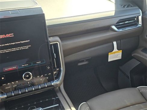 New 2026 GMC Yukon Denali Ultimate image 17