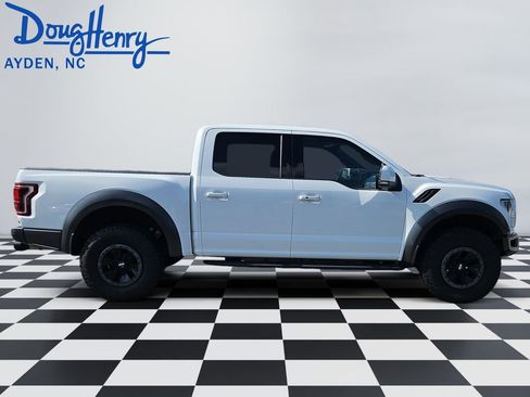 Used 2018 Ford F150 Raptor w/ Equipment Group 802A Luxury image 6