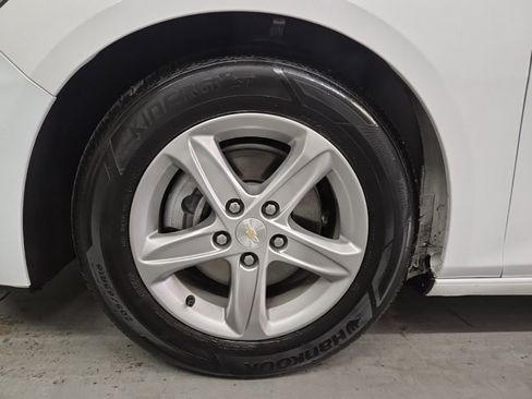 Used 2023 Chevrolet Malibu LT image 10