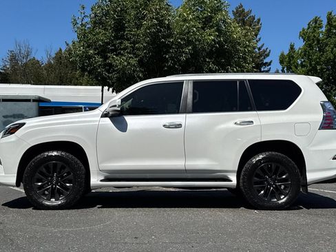 Used 2021 Lexus GX 460 Premium w/ Premium Package AWD/4WD image 8