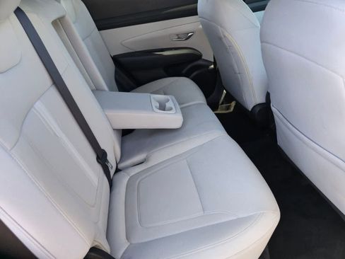 Used 2025 Hyundai Tucson SEL FWD image 14