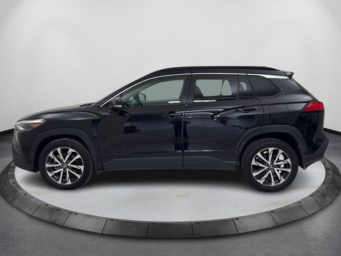 Used 2022 Toyota Corolla Cross XLE FWD image 8
