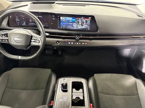Used 2023 Nissan Ariya AWD image 31