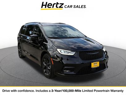 Used 2025 Chrysler Pacifica Limited