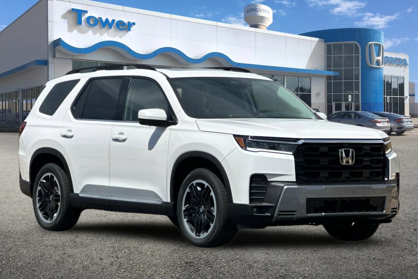 New 2026 Honda Pilot Touring image 2