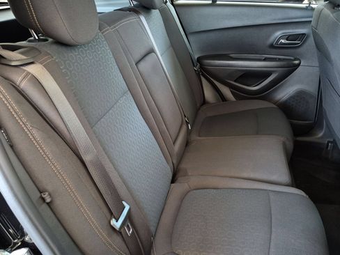 Used 2022 Chevrolet Trax LS w/ Tint and Cruise Package FWD image 26