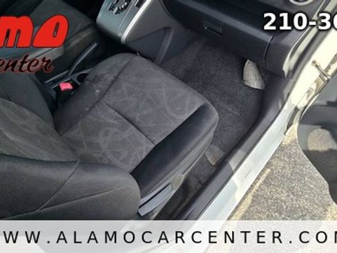 Used 2014 Scion xB FWD image 16