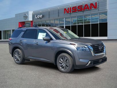 New 2025 Nissan Pathfinder SV