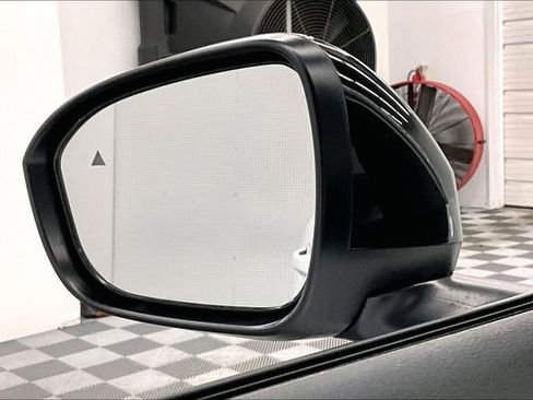 New 2026 Nissan Kicks SV image 25