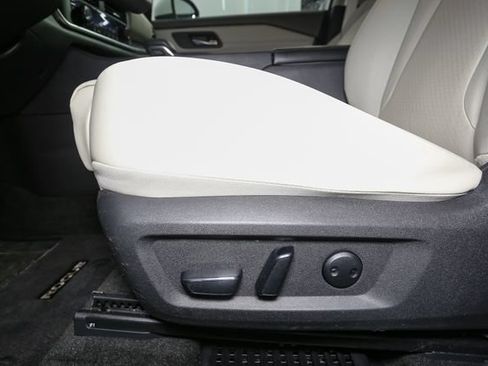 Used 2023 Nissan Rogue SV w/ SV Premium B Package AWD/4WD image 36