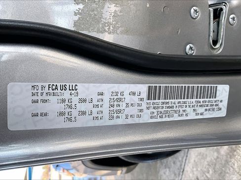 Used 2019 Jeep Compass Trailhawk image 35