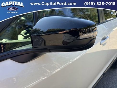 Used 2025 Subaru Outback Onyx Edition AWD/4WD image 12