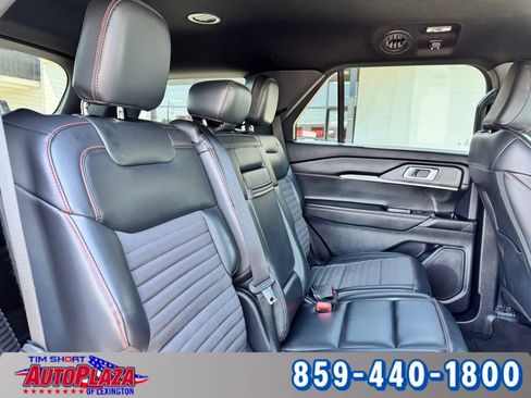 Used 2025 Ford Explorer ST-Line w/ ST-Line Street Pack AWD/4WD image 45
