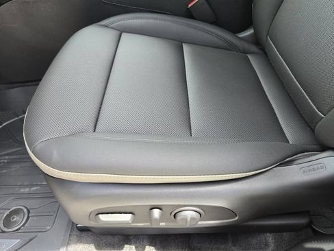 New 2026 Chevrolet Trax ACTIV w/ Driver Confidence Package FWD image 19