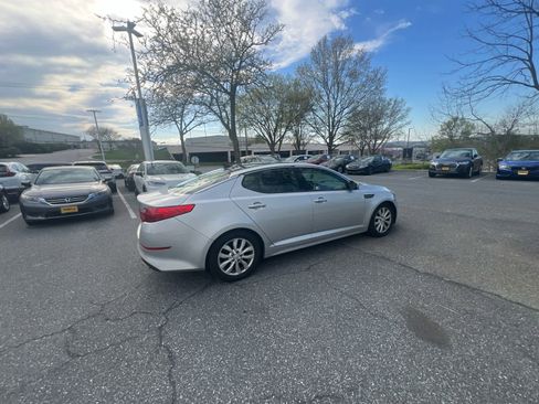 Used 2015 Kia Optima EX w/ EX Premium Package image 7