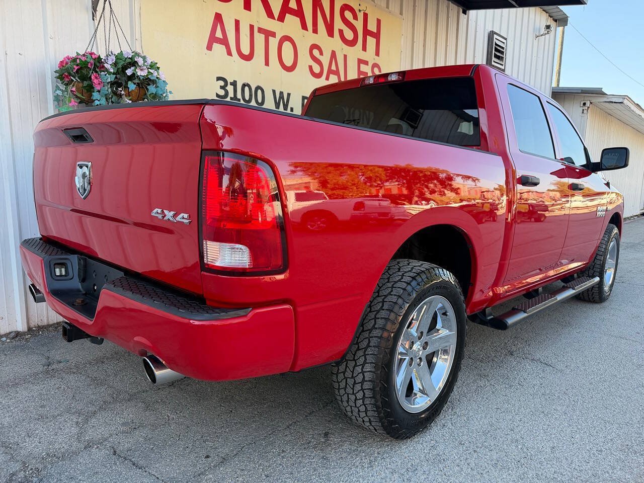 Used 2016 RAM 1500 Express w/ Popular Equipment Group AWD/4WD image 5