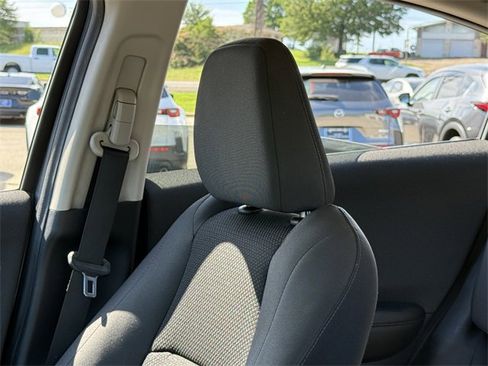 Used 2022 Honda HR-V EX image 11