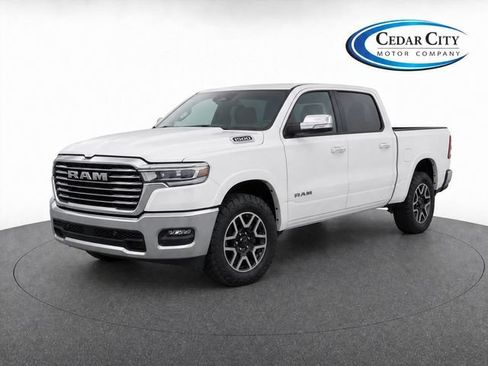 Used 2025 RAM 1500 Laramie AWD/4WD image 1
