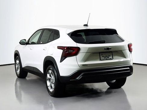 New 2026 Chevrolet Trax LS w/ LS Convenience Package image 5