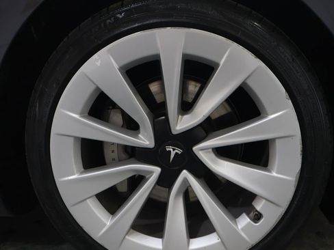 Used 2023 Tesla Model 3 Standard Range image 29