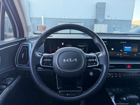 Used 2025 Kia Sorento SX FWD image 8