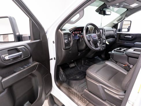 Used 2024 GMC Sierra 2500 Pro w/ Convenience Package RWD image 14