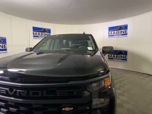 Used 2024 Chevrolet Silverado 1500 Custom AWD/4WD image 5