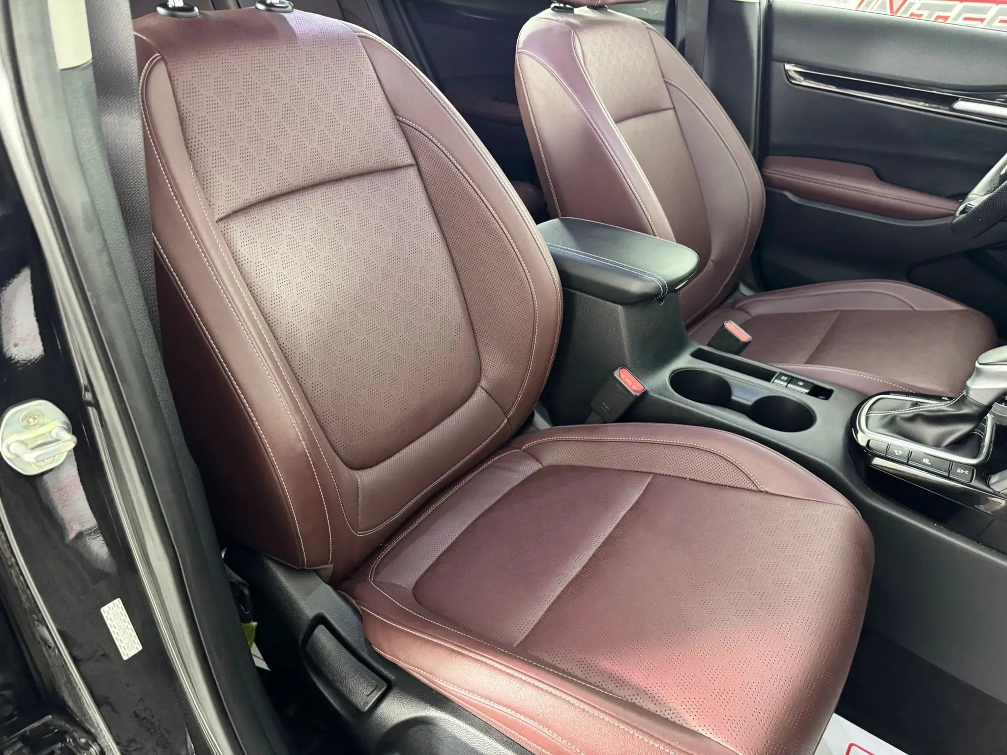 Used 2022 Kia Seltos SX w/ Sunroof Package AWD/4WD image 34