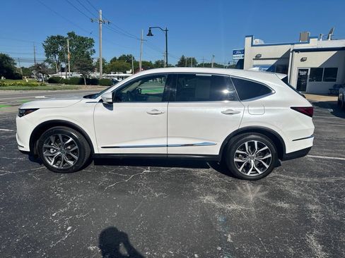 Used 2023 Acura MDX SH-AWD w/ Technology Package image 6