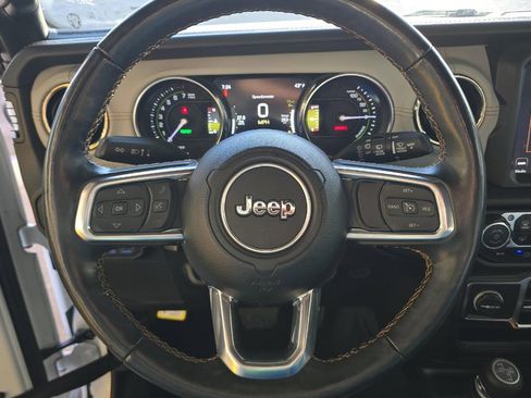 Used 2023 Jeep Wrangler Unlimited Sahara image 8